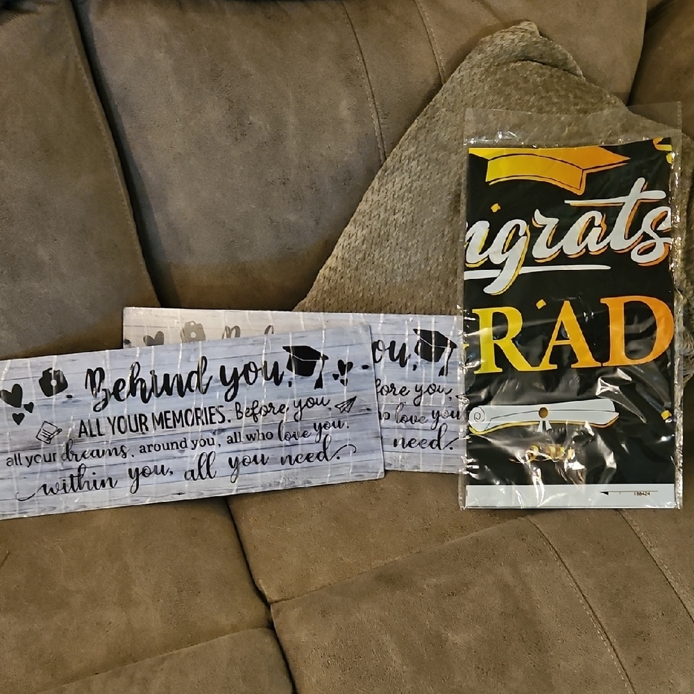 Graduation Banner Set with Inspirational Quote